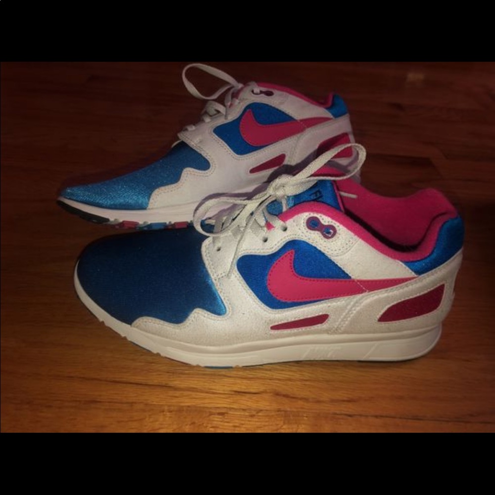 Nike AirFlow size 8.5